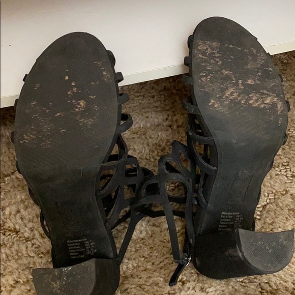 Brash Caged Heels - Picture 3 of 6